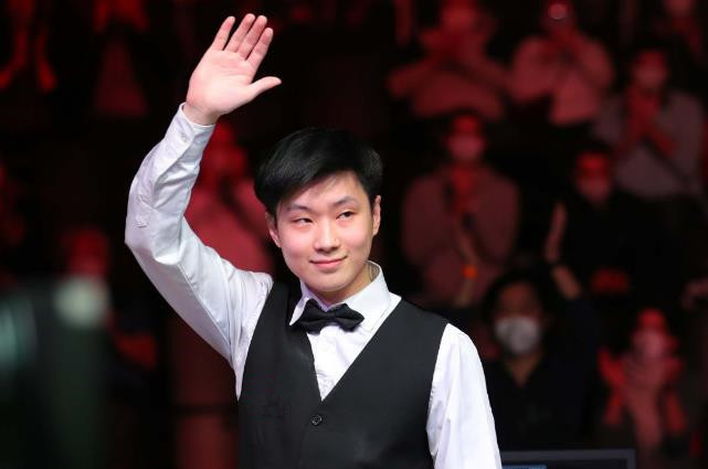 龄增长后依 龄增长后依